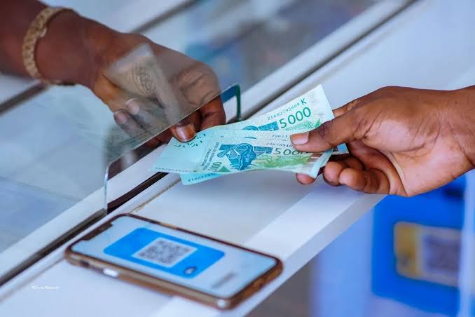 Le crédit à la consommation au Bénin : pièces à fournir, fonctionnement, et pourquoi le secteur informel en reste largement exclu ?